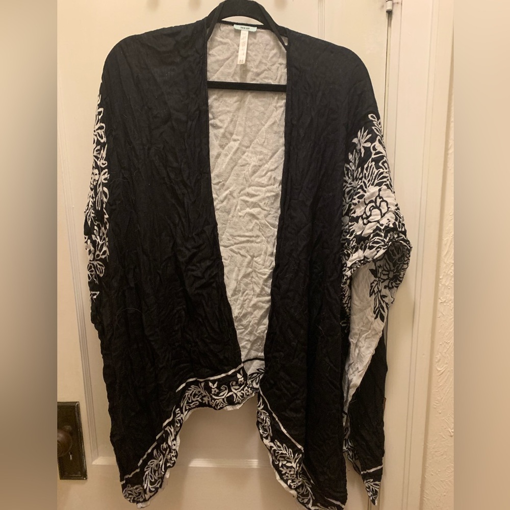 Urban Outfitters Floral Cape